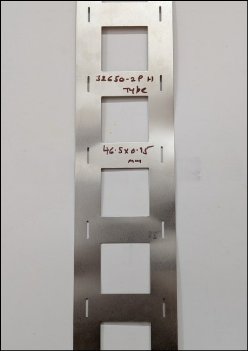 Nickel Strip Pure 2P(32650) with holder 46.5x0.15 mm CD 34.5